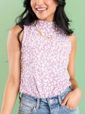 Vine & Love Sleeveless Cheetah Print Top - Size L, Lilac